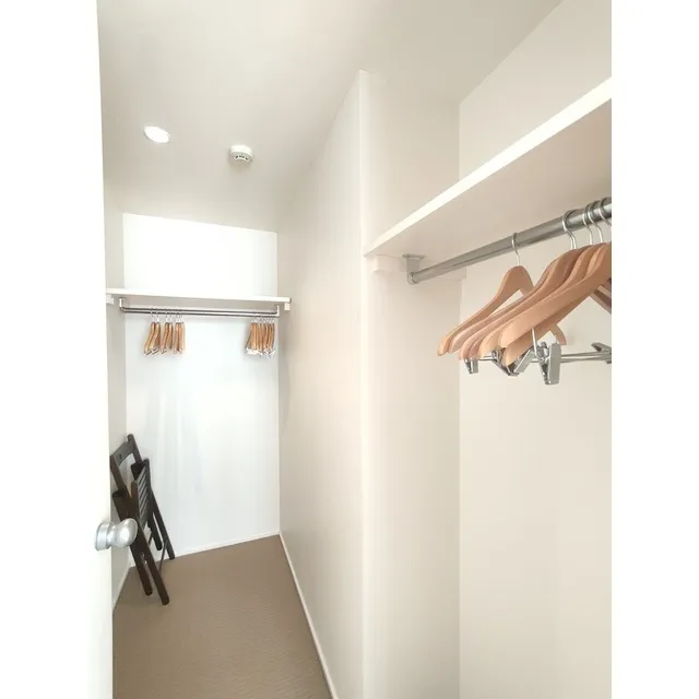Frontier Residence The Tower Shinagawa - Interior - ["Fixture", "Wood", "Interior design"]