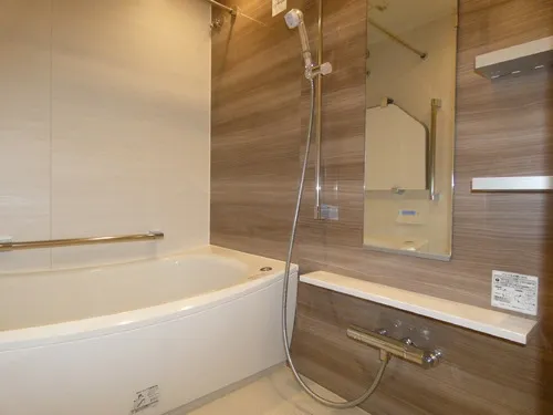 Atlas Kita-Shinagawa - Interior - ["Plumbing fixture", "Flooring", "Interior design"]