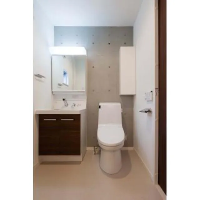 Priere Suwa - Interior - ["Property", "Plumbing fixture", "Furniture"]
