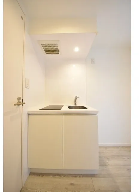 Elflora Sangenjaya - Interior - ["Wood", "Fixture", "Handle"]