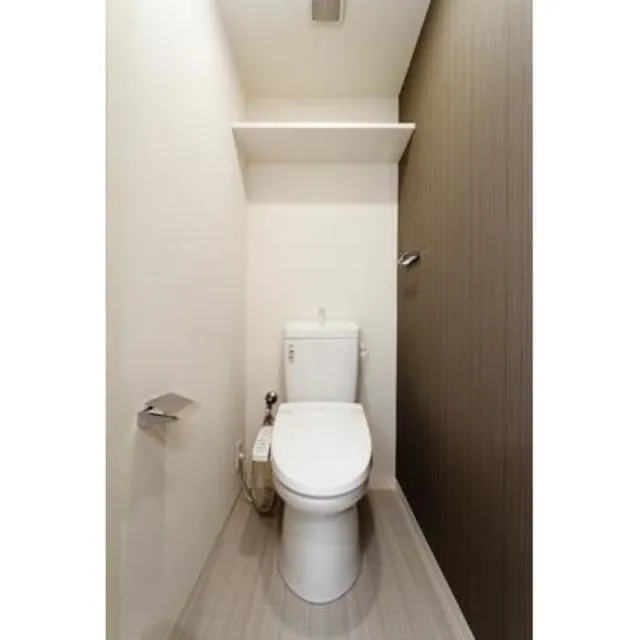 The Magnolia Garden Ebisu - Interior - Toilet room (washlet toilet)