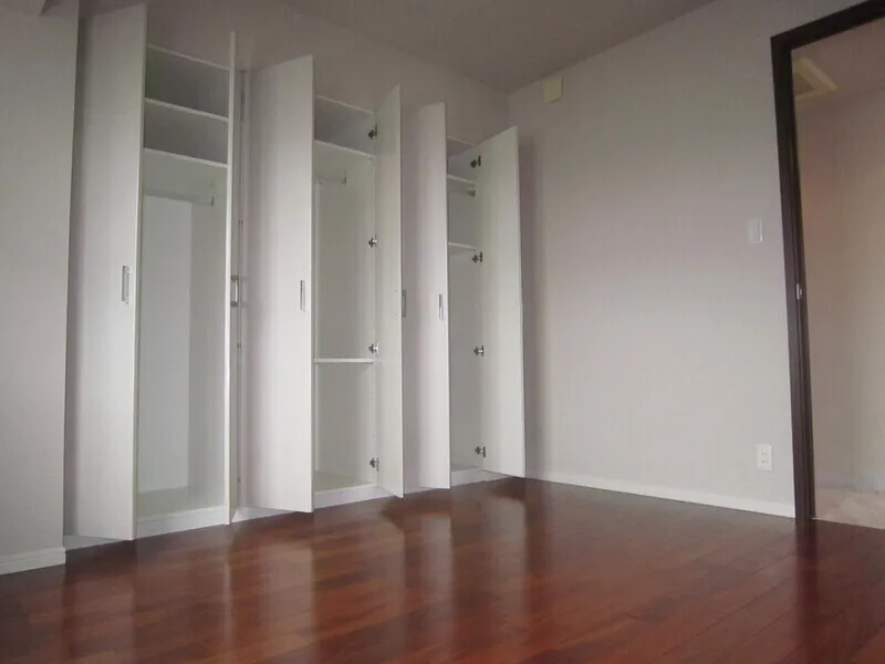 First Real Tower Shinjuku - Interior - ["Flooring", "Wood", "Floor"]