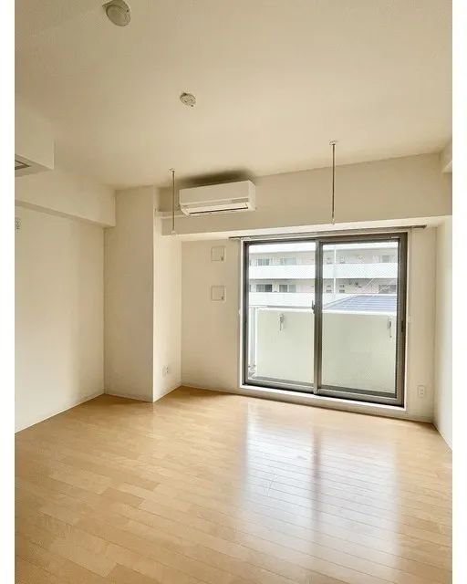 BREEZE TERRACE - Interior - ["Flooring", "Floor", "Apartment"]
