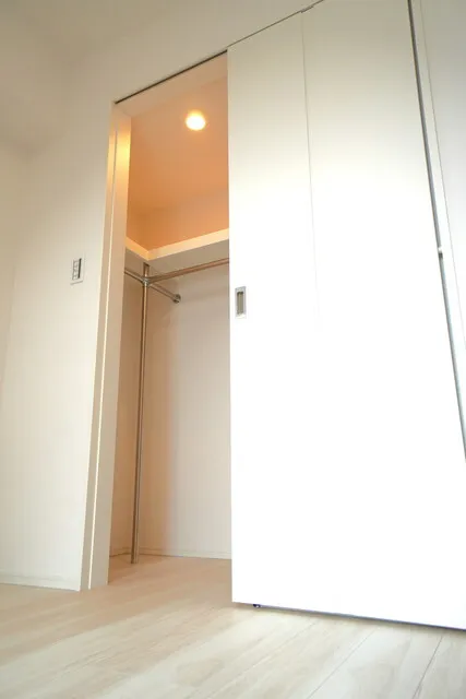 Avan Casa Machiya - Interior - ["Building", "Cabinetry", "Fixture"]