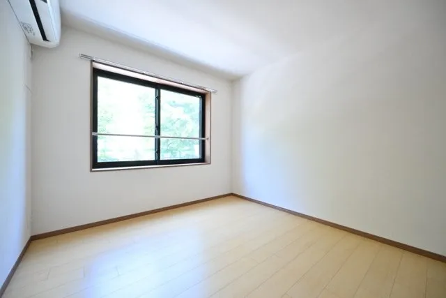 CENTRAL GARDEN RESIDENCE TOKYO - Interior - ["Wood", "Flooring", "Floor"]
