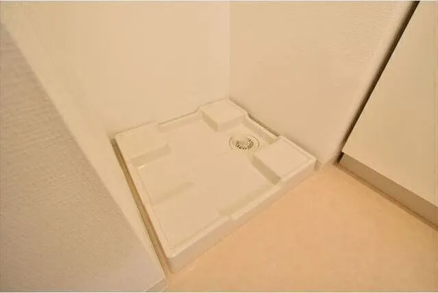 Primal Koishikawa - Interior - ["Table", "Furniture", "Chair"]