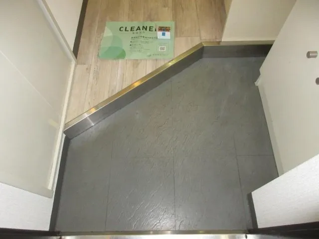 Sky Court Shimotakaido - Interior - ["Flooring", "Floor", "Grey"]