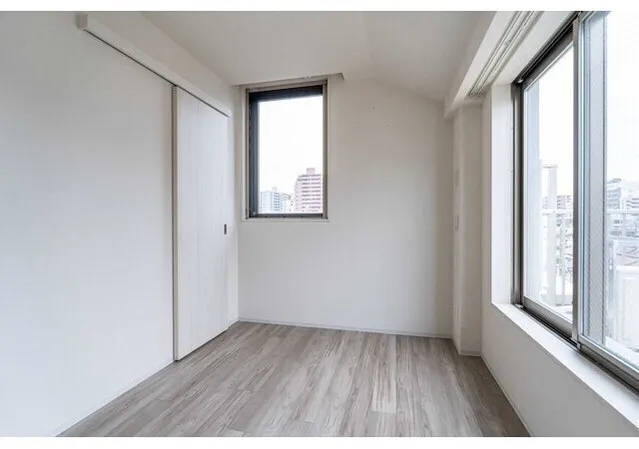 LUMIEC HONCHO EAST - Interior - ["Flooring", "Floor", "Apartment"]
