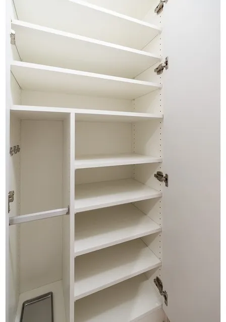 Comforia Liv Itabashi - Interior - ["Shelving", "Shelf", "Cupboard"]