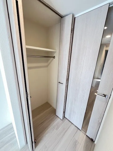 Cross Residence Iidabashi - Interior - ["Fixture", "Building", "Wood"]