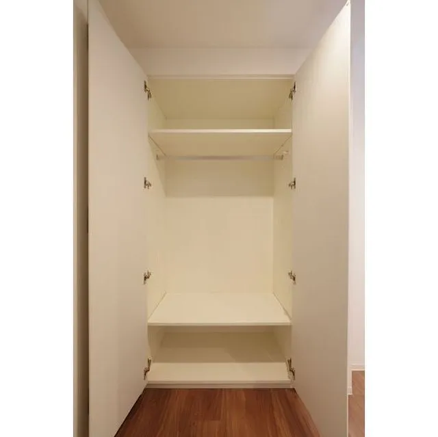 Zinnia Fudomae - Interior - ["Building", "Toilet", "House"]