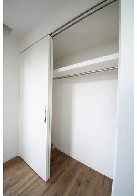 La Perla Ikejiri Ohashi II - Interior - ["Fixture", "Wood", "Floor"]