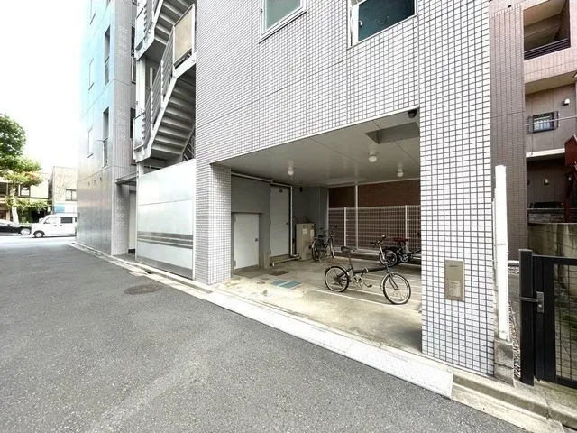 Greenheim Nakano - Other - ["Apartment", "Door", "Gate"]