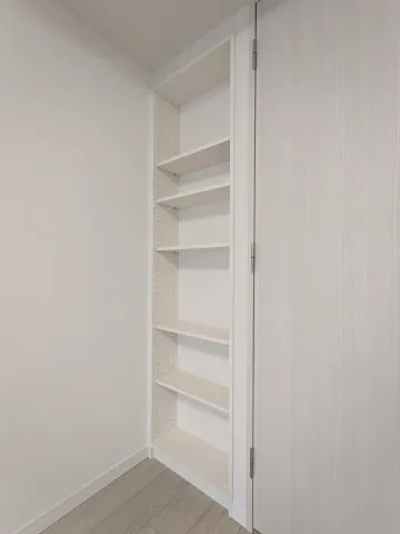 KDX Residence Toyosu - Interior - ["Wood", "Flooring", "Floor"]