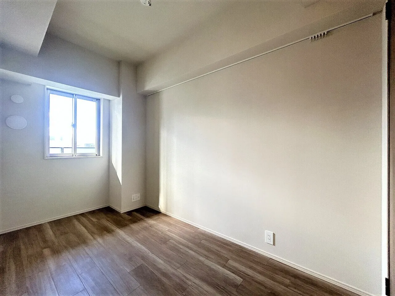 Blanchiesta Kiba - Interior - ["Flooring", "Floor", "Ceiling"]