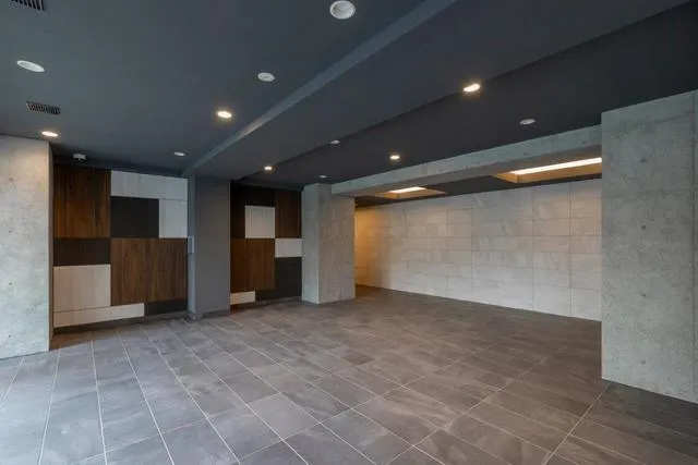 ORSUS Minowa - Interior - ["Ceiling", "Flooring", "Floor"]