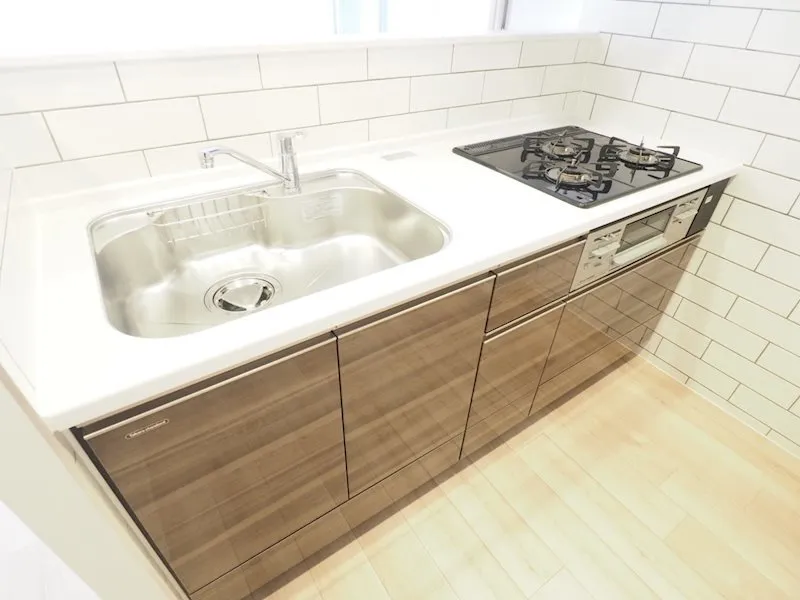 CREVIA RXE Nippori - Interior - ["Brown", "Tap", "Sink"]