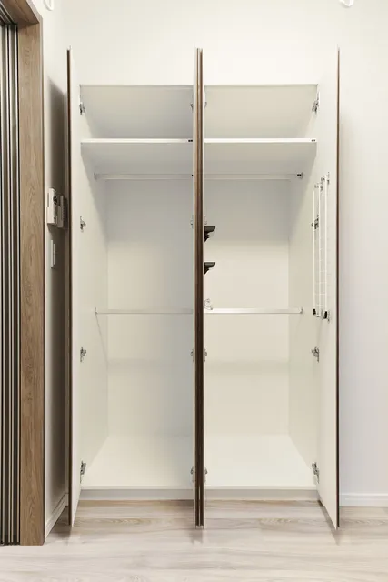 Belfirth Kanda Jimbocho - Interior - ["Fixture", "Door", "Handle"]