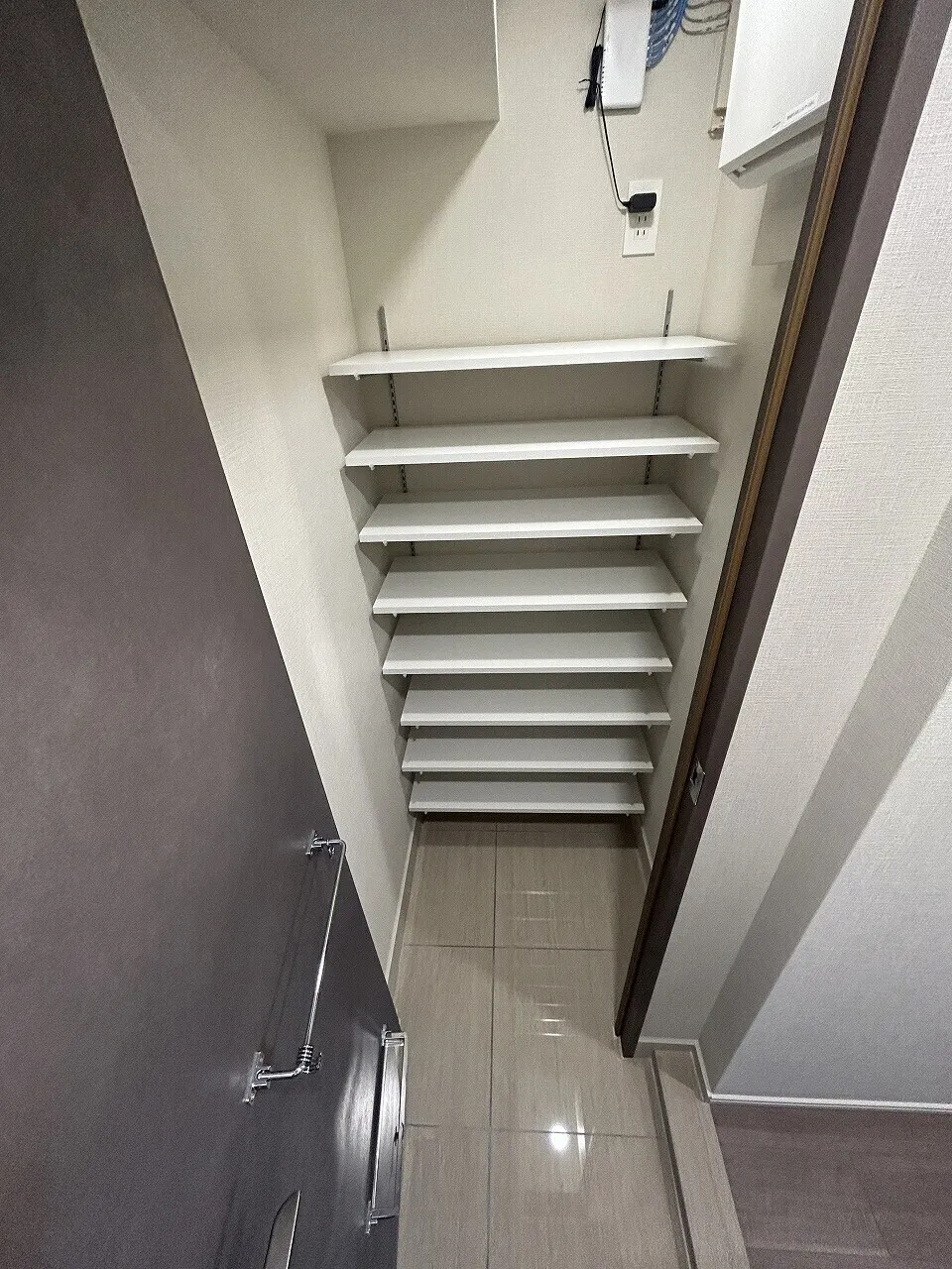 Blanchiesta Kiba - Interior - ["Wood", "Flooring", "Ceiling"]