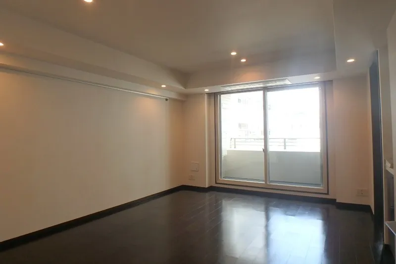 Doue Nihonbashi - Interior - ["Flooring", "Floor", "Ceiling"]