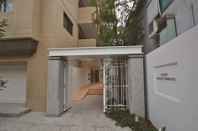 SOCIETY NAKANO FUJIMICHO - Exterior - ["Wall", "Architecture", "Door"]