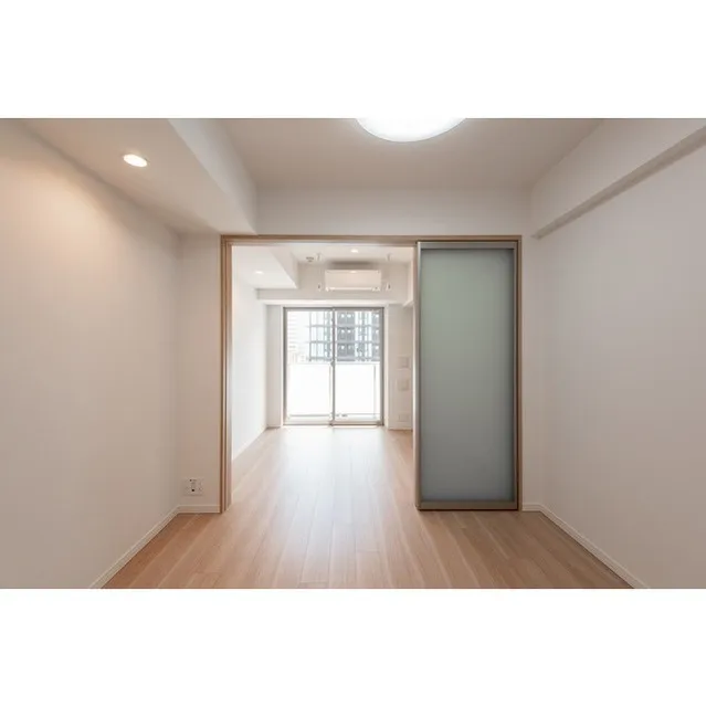 Azure Terrace Toyocho - Interior - ["Property", "Building", "Window"]