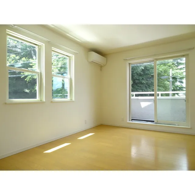 Comodia Misuzu - Interior - ["Window", "Building", "Fixture"]