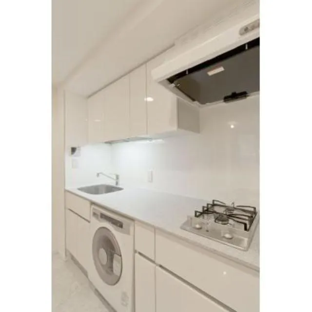 Park Axis Tameike-Sanno - Interior - ["Cabinetry", "Countertop", "Kitchen appliance"]