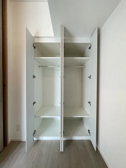 Stylio Kamata West - Interior - ["Wood", "Flooring", "Floor"]