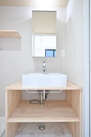 Grand Maison Meguro - Interior - ["Wood", "Plumbing fixture", "Flooring"]
