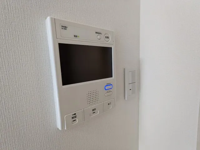 KDX Residence Toyosu - Interior - ["Electronic device", "Technology", "Electronics"]