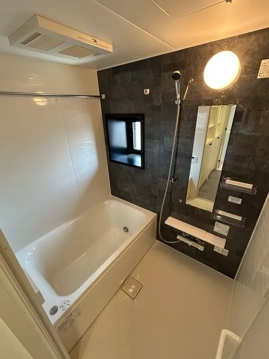 Bayside Park Osaka South Residence - Interior - ["Flooring", "Plumbing fixture", "Floor"]