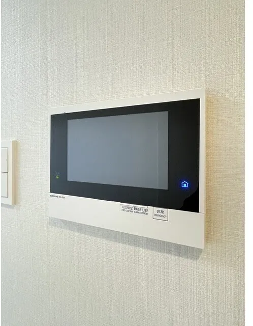 Comforia Liv Minamisunamachi East - Interior - ["Electronic device", "Display device", "Electronics"]