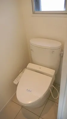 LA Tierra Bunkyo Otowa - Interior - ["Toilet seat", "Toilet", "Bathroom"]