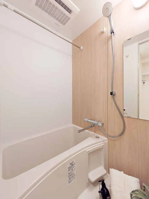 RJR Precia Kamata - Interior - ["Plumbing fixture", "Flooring", "Floor"]