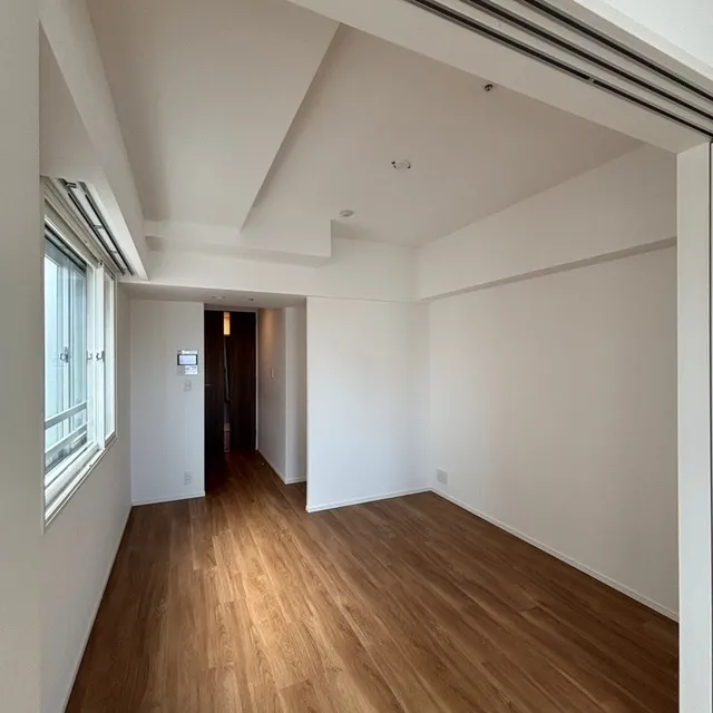 Park Axis Shinagawa Tennozu Isle - Interior - ["Flooring", "Floor", "Wood flooring"]