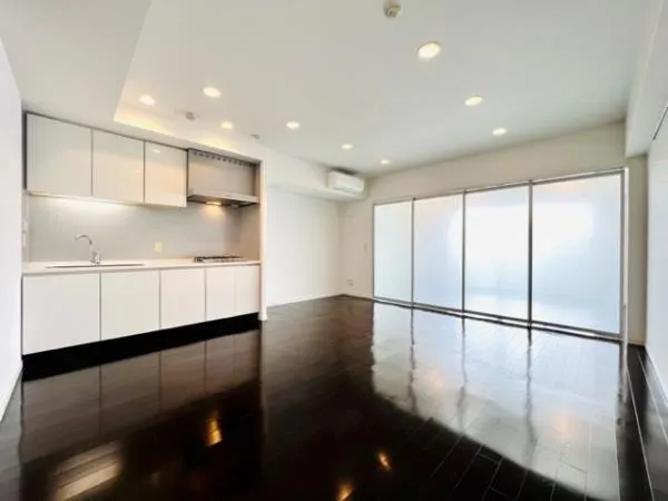 Brillia Ist Sangenjaya Blossom Terrace - Interior - ["Fixture", "Interior design", "Wood"]
