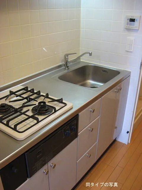 Comforia Oyama - Interior - ["Kitchen", "Kitchen Sink", "Major appliance"]
