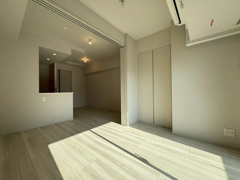 Lumiec Kinshicho - Interior - ["Flooring", "Floor", "Ceiling"]