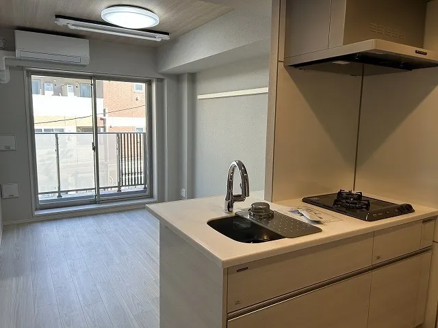 LiveCasa Chidoricho - Interior - ["Floor", "Kitchen", "Apartment"]