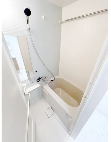 Plaire Deux Ikegami II - Interior - ["Plumbing fixture", "Floor", "Bathroom"]