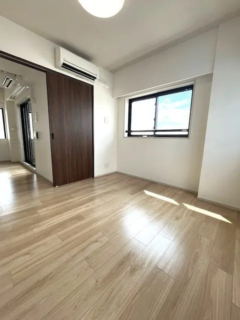 Stella Maison Sangenjaya - Interior - ["Flooring", "Floor", "Wood flooring"]