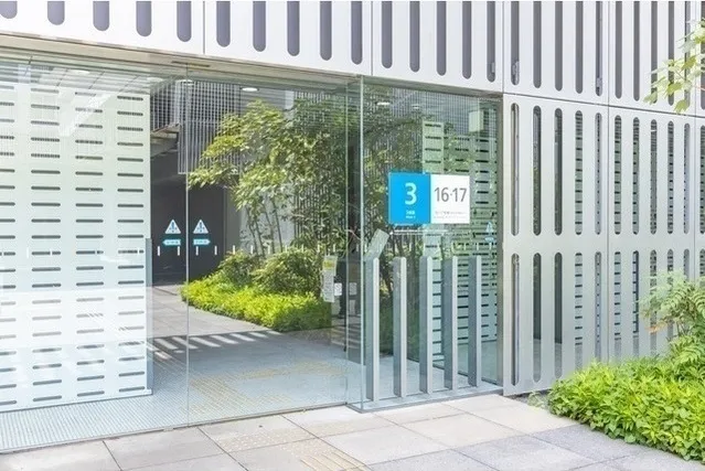 Shinonome Canal Court CODAN Building 16 - Exterior - ["Composite material", "Commercial building", "Metropolitan area"]