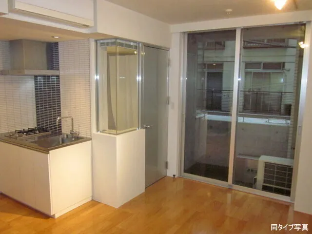 BPR Residence Ningyocho - Interior - ["Flooring", "Floor", "Interior design"]