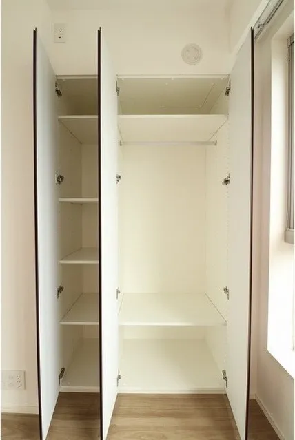 Lugente Bunkyo Todaimae - Interior - ["Building", "Fixture", "House"]