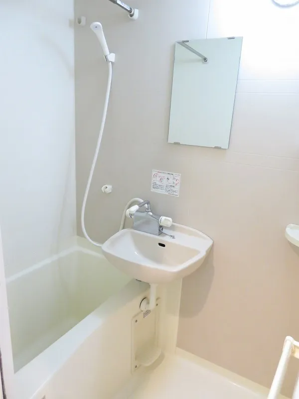Prime Urban Nishi-Ojima - Interior - ["Plumbing fixture", "Bathroom", "Plumbing"]