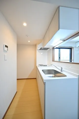 CENTRAL GARDEN RESIDENCE TOKYO - Interior - ["Apartment", "Daylighting", "Cabinetry"]