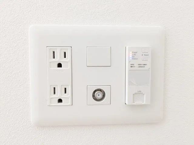Fluffy Nishi-Waseda - Interior - ["Technology", "Electronics", "Wall Socket"]