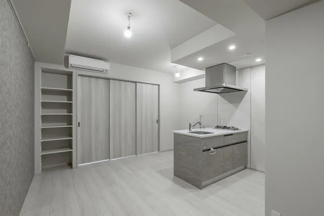 Grand Park Sendagaya Residence - Interior - ["Flooring", "Floor", "Ceiling"]