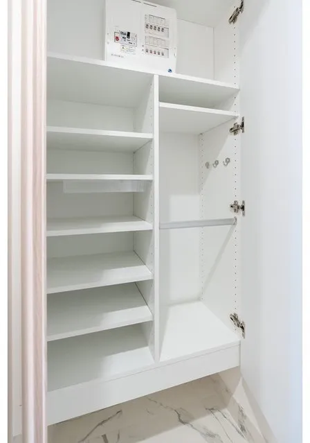 Comforia Takenotsuka East - Interior - ["Shelving", "Shelf", "Cupboard"]
